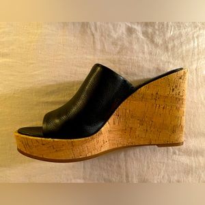 New in box Vince Camuto Chaisen cork wedge sandals size 9 1/2